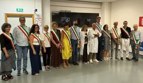 rappresentanti istituzioni e personale Ospedale Nottola