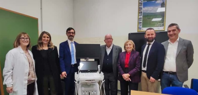 la donazione dell'ecografo