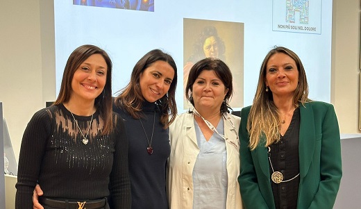 le dottoresse Gabriella Pizzetti, Fabrizia Comite, Loredana Schittone e la dottoressa Rosa Buontempo, responsabile dell’ambulatorio