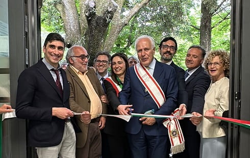 il taglio del nastro
