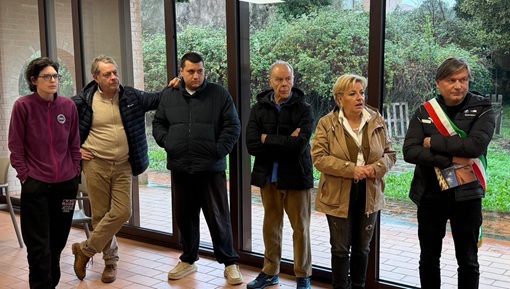 sulla destra il sindaco Andrea Casamenti e la direttrice Roberta Caldesi