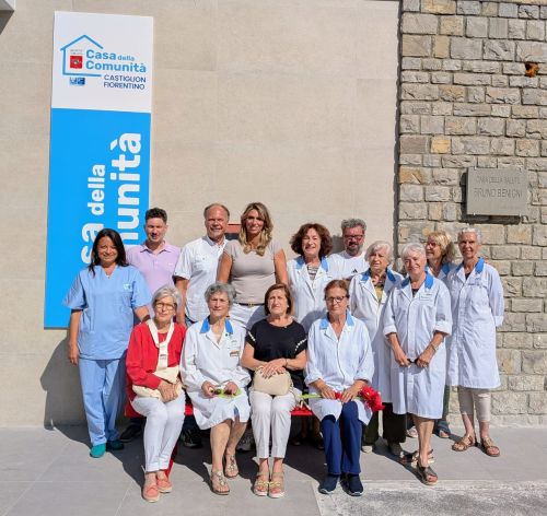 sanitari e volontari avo panchina rossa